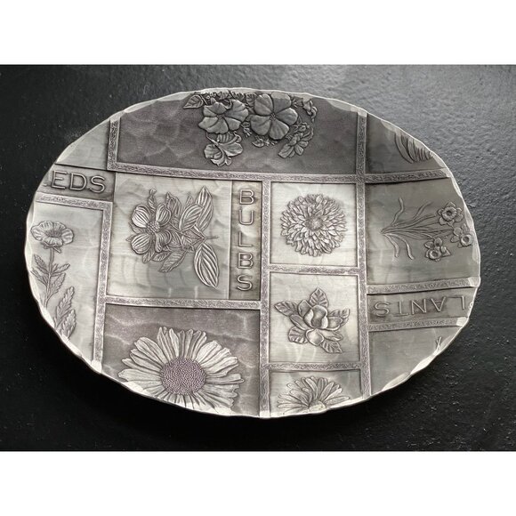 Handmade by WENDELL AUGUST FINE PEWTER Platter / Charger Plate | Classic Round D - Picture 6 of 7